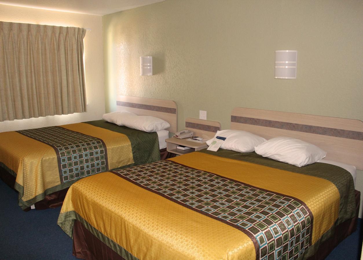 Wine Country Inn Фредериксбург Екстериор снимка